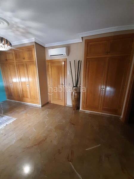 Foto 86984662-e86a-461d-9a92-5b515d8a6732. Casa adossada amb calefacció piscina a Úbeda