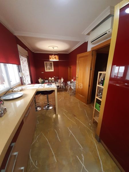 Foto 86dcfc9b-e48e-48ba-b4e0-7f8461e6786c. Casa adossada amb calefacció piscina a Úbeda