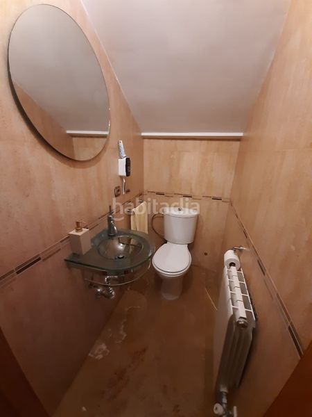 Foto cc76a234-2d6a-4b9b-8ca0-91cf068a4d94. Casa adossada amb calefacció piscina a Úbeda