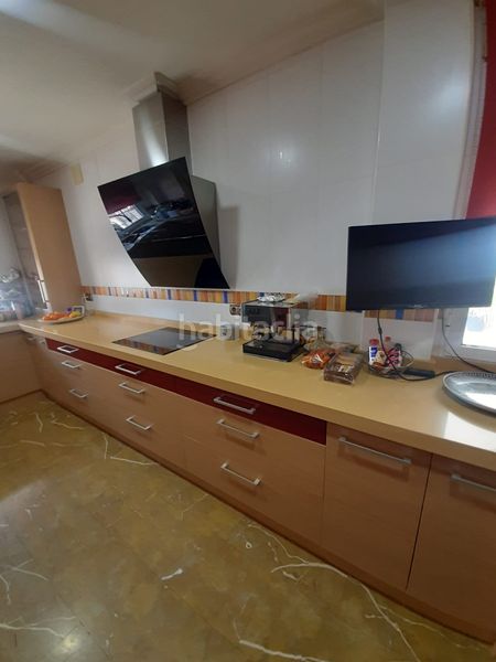 Foto d3fca5b3-6d6a-4048-aae7-dc10f4385b11. Casa adossada amb calefacció piscina a Úbeda