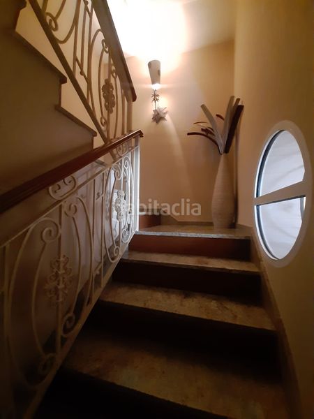 Foto e9080021-7401-477d-a71f-579036400558. Casa adossada amb calefacció piscina a Úbeda