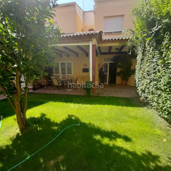 Foto 4c3be335-f84a-4083-896c-d9daeb4c2f49. Casa adossada amb xemeneia aparcament piscina a Úbeda