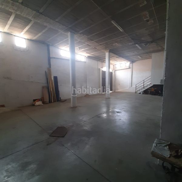 Foto 53e18140-cefd-4311-8a70-56794213018f. Casa adossada amb xemeneia aparcament piscina a Úbeda