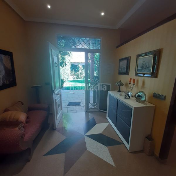 Foto d4cd8258-b079-48f2-800d-fe23a82865a1. Casa adossada amb xemeneia aparcament piscina a Úbeda