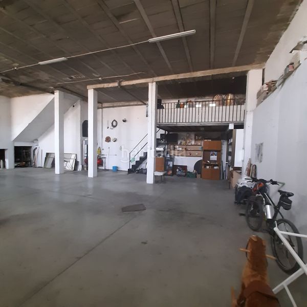 Foto dacbb867-3a20-4cbe-916d-d00dffee75a0. Casa adossada amb xemeneia aparcament piscina a Úbeda