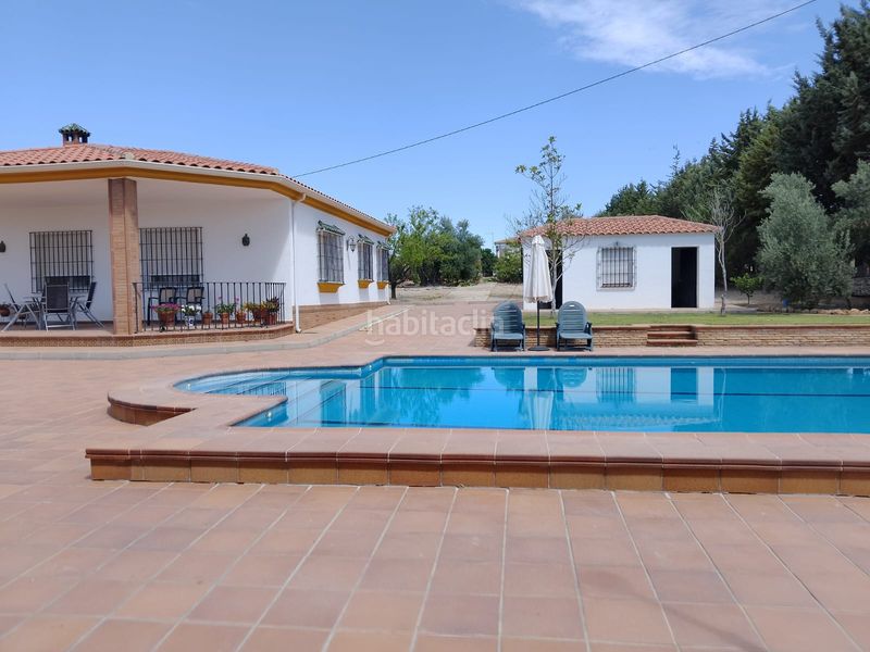 Foto 0da6f2c1-3b49-4111-9220-2ada6ce8e51f. Xalet amb xemeneia piscina a Úbeda