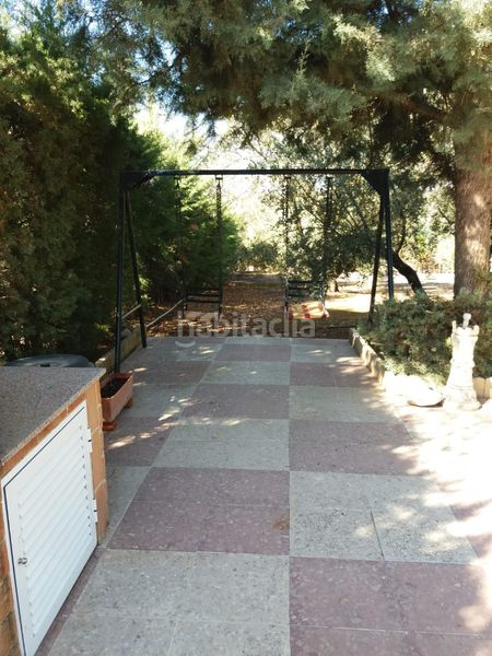Foto aa31a2a4-6d96-47df-bdef-96f4ebdd3c97. Xalet amb xemeneia piscina a Torreperogil
