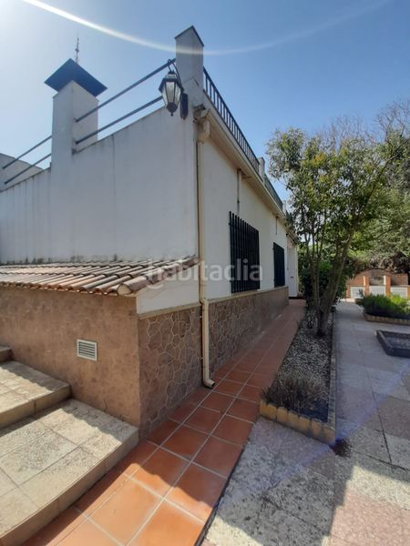 Foto ba73ae6e-1e1e-43c5-9cea-6dd918d4c4da. Xalet amb xemeneia piscina a Torreperogil
