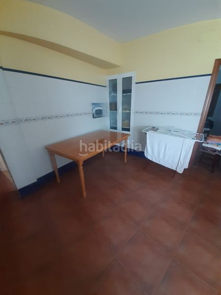 Foto 54b78e32-6eea-4173-bf10-e5a476b81042. Casa amb xemeneia aparcament a Úbeda