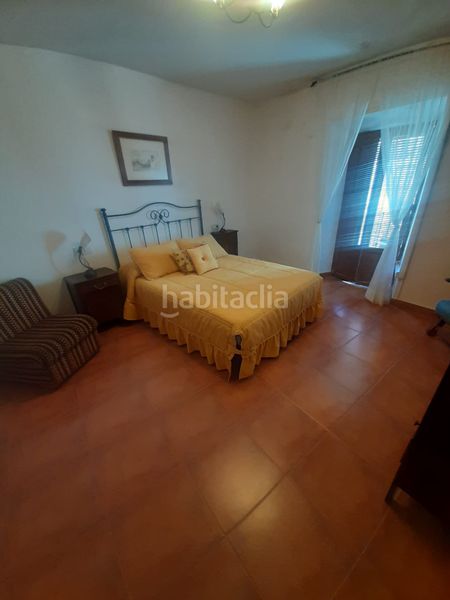Foto 7e4a7376-30aa-42a6-a86d-a2f4e78c032e. Casa amb xemeneia aparcament a Úbeda