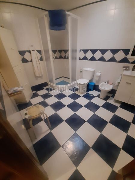 Foto bfd6f3d3-7f9b-422d-890c-409da05d1568. Casa amb xemeneia aparcament a Úbeda