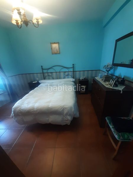 Foto f9bc85e7-ceb3-457e-8ac3-046da315feb2. Casa amb xemeneia aparcament a Úbeda