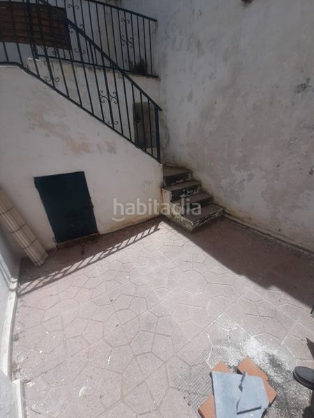 Foto 4d1450ab-0d26-413e-8f1b-88d806a49202. Casa amb xemeneia a Úbeda