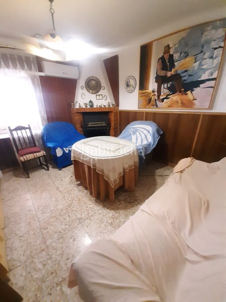 Foto a95948fe-5821-4872-96f6-9eec2ef15d37. Casa amb xemeneia a Úbeda