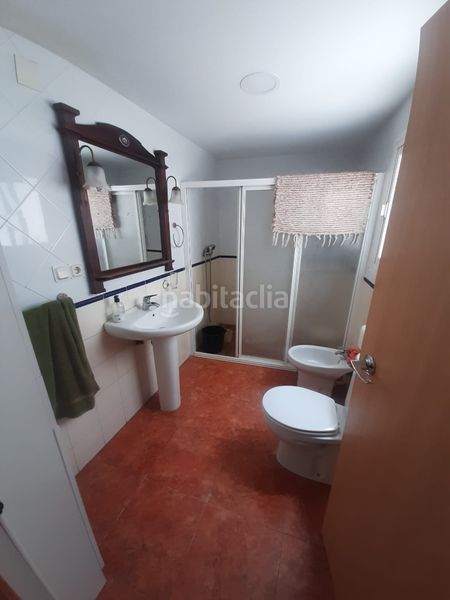 Foto eae2c83d-3ce1-4c77-92ed-98b5aa76c4bc. Casa amb xemeneia a Úbeda