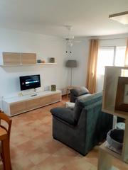 Miete Appartement in Calle jesús de medinaceli 3. Bonito apartamento cerca de los institutos y la playa.