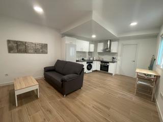 Location Appartement  Calle granada. Se alquila apartamento a estrenar pleno centro.