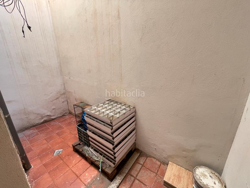 Foto 96e52877-23fb-4ff9-8140-05c0d14be77b. Alquiler local comercial en calle javier sanz 26 oficina en alquiler en el Centro de almeria en Almería