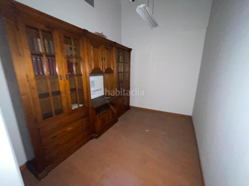 Foto 4c656263-a268-4854-ab3d-467ce42a2c59. Location local commercial dans calle javier sanz 26 dans Almería