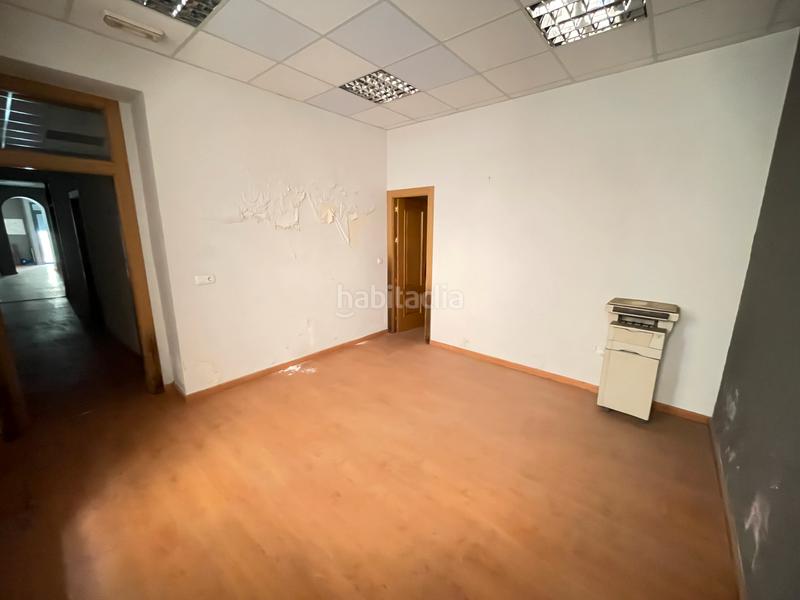 Foto 53b6de7d-b3b5-422d-82a1-6cfef82e4bc6. Location local commercial dans calle javier sanz 26 dans Almería