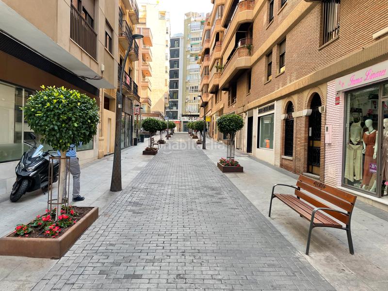 Foto 6f603ea6-06ab-4176-8e79-838348efb8d3. Location local commercial dans calle javier sanz 26 dans Almería