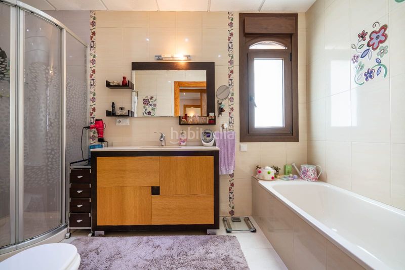 Foto bd264ac9-7dfc-45f2-98a2-21297234cd2b. Chalet en calle de los juegos de alejandría 32 chalet independiente en El Toyo en Almería