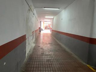 Car parking in Ciudad Jardín - Zoco