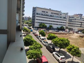 Rent Flat  Calle rafael de la hoz arderius