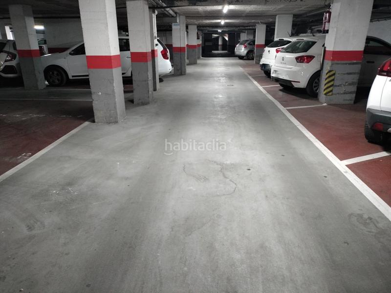 Foto 6f845f48-10d9-4b4d-811a-9892b4eb15ef. Parking coche plaza doble en frente de mercadona en Ripollet