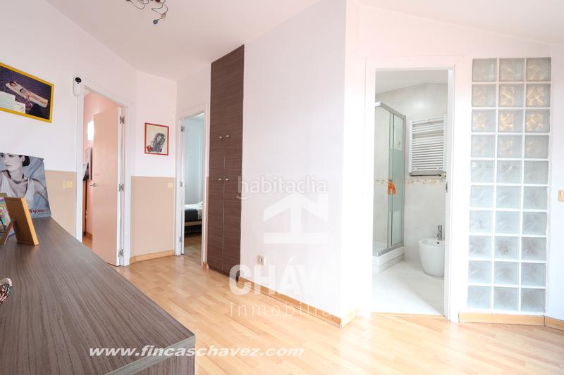 Foto 31eb9af9-80b8-4a1e-afff-b3cc01566481. Dúplex ático dúplex en pinetons en Can Clos-Pinetons Ripollet