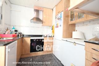 Pis  Carrer de sant casimir. Piso con ascensor con preciosas vistas.