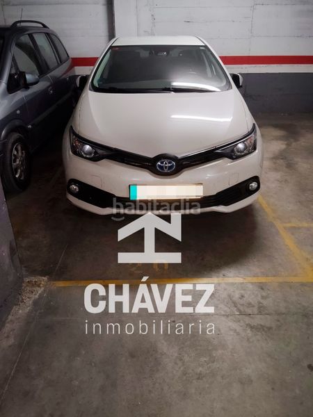 Foto 79d0bba1-de05-42e6-808d-ef97dc596e4c. Parking coche plaza de aparcamiento en frente mercadona en Ripollet