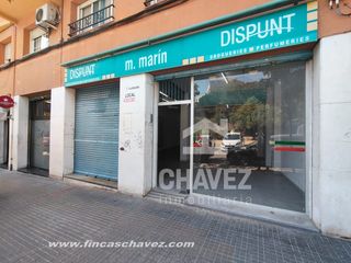 Affitto Locale commerciale  Carrer de maragall. Local calle maragall ripollet