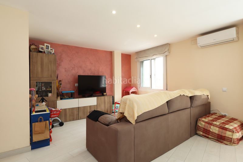 Foto 0ac0114d-3945-4e65-b6c0-bf721fd51757. Pis a Centre Ripollet