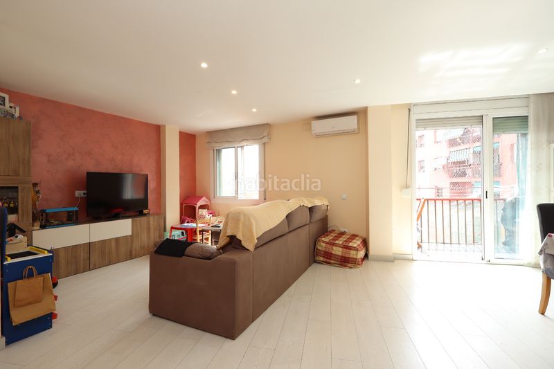 Foto 8ce2260e-11e6-427c-b282-833c242da9b0. Pis a Centre Ripollet