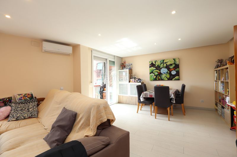 Foto dc67a740-d683-4a91-9b2b-ad95f486bed3. Pis a Centre Ripollet
