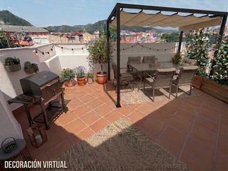 Pis a Sant Vicen� de Castellet. ��tico d�plex con sol�rium junto a la estaci�n en sant vicen� de