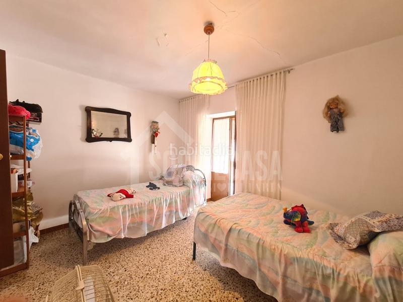 Foto d5833db4-26ed-40e9-94c6-349a1e5f6c80. Casa centro urbano de almodovar vistas al castillo en Almodóvar del Río