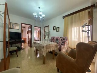 Location Appartement à Infanta doña maría  67. Magnífico piso en ciudad jardín