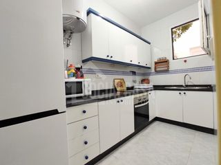 Miete Etagenwohnung in Ciudad Jardín - Zoco. Atención estudiantes! habitaciones desde solo 250 mes