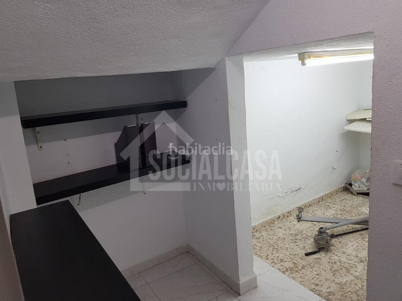 Foto 4f3160ef-7dac-41cf-9840-354db7b54ed8. Alquiler local comercial claudio marcelo ubicado excepcionalmente ,gran flujo de peatones en zona altamente comercial. en Córdoba