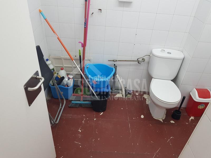 Foto 78a99506-d613-4e63-986d-bb2593278303. Alquiler local comercial claudio marcelo ubicado excepcionalmente ,gran flujo de peatones en zona altamente comercial. en Córdoba