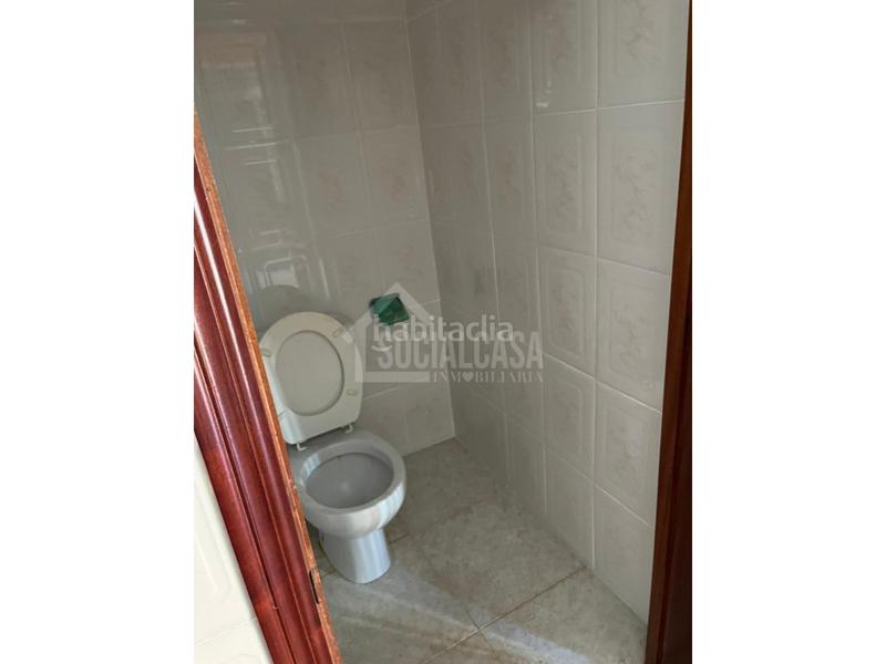 Foto b3a141e1-c9e8-4dff-be6f-5593994b6e7e. Local comercial se vende local comercial en esquina con licencia de cambio de uso en Córdoba