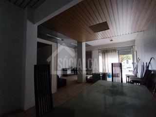 Local Comercial  N/a. Local comercial en plena avenida
