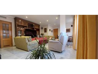 Appartement à Vista Alegre - Parque Cruz Conde. Piso señorial en av. del aeropuerto