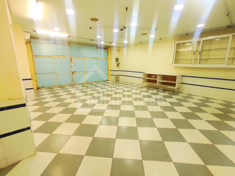Foto 2d752506-2b13-4882-a9ba-dde3c3d2af56. Alquiler local comercial local en alquiler junto a medina azahara en Córdoba