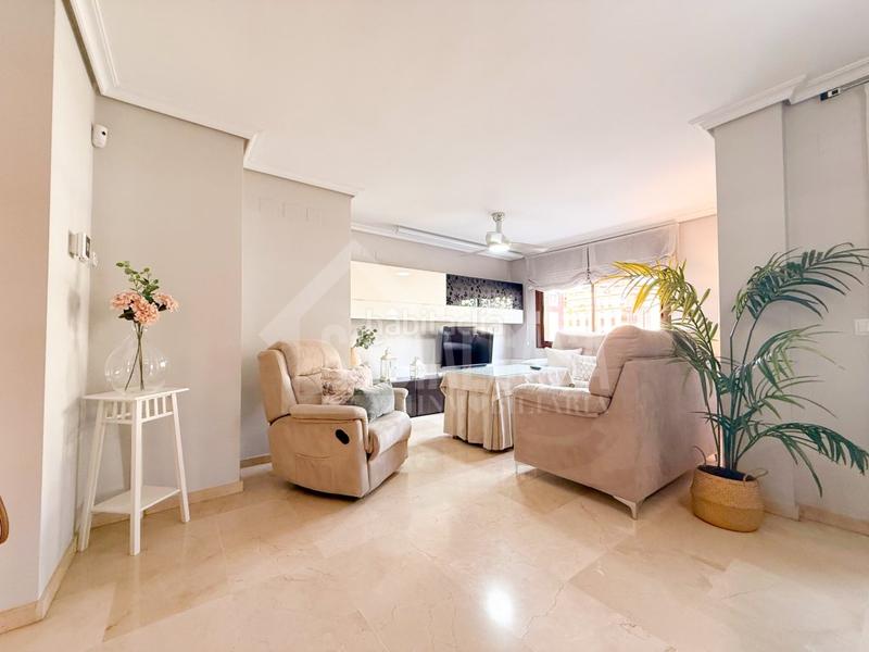 Foto 07591d04-cb68-406f-9a38-a6c9e1ce8c6c. Piso exclusiva vivienda amueblada con opción de 2 cocheras y trastero a 1 minuto de hipercor en Córdoba