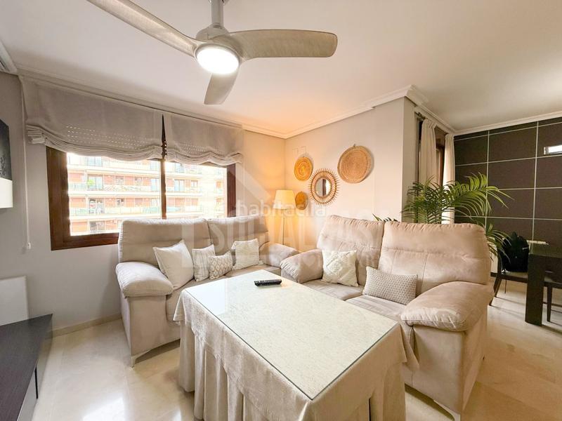Foto 0b7f29ec-ef61-4c89-a528-d334a7b4be7c. Piso exclusiva vivienda amueblada con opción de 2 cocheras y trastero a 1 minuto de hipercor en Córdoba