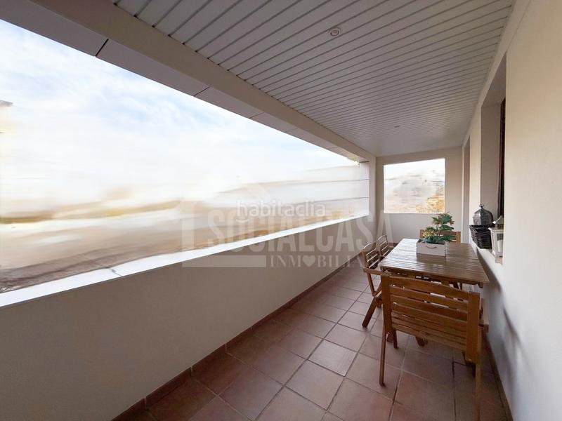 Foto 53487182-ad71-4145-a31e-a213492202be. Piso exclusiva vivienda amueblada con opción de 2 cocheras y trastero a 1 minuto de hipercor en Córdoba