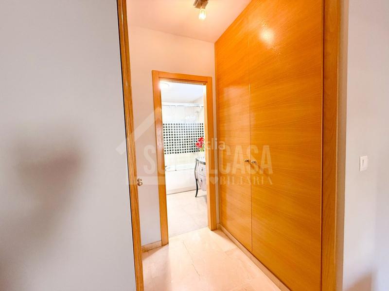 Foto b668673e-800e-49e7-bdb0-6a5d3f6347a1. Piso exclusiva vivienda amueblada con opción de 2 cocheras y trastero a 1 minuto de hipercor en Córdoba
